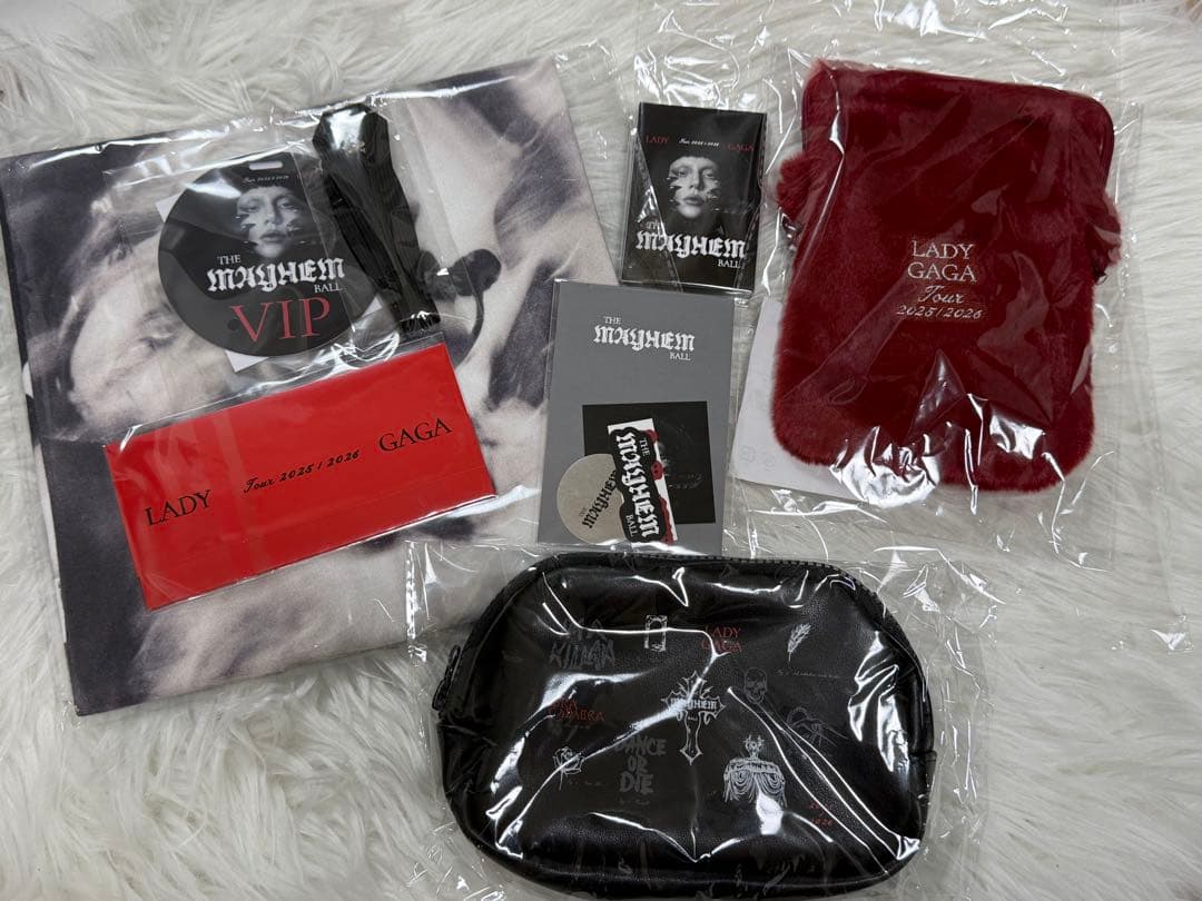 Lady Gaga The MAYHEM Ball vip GOLDグッズ Lady Gaga Singapore 2025