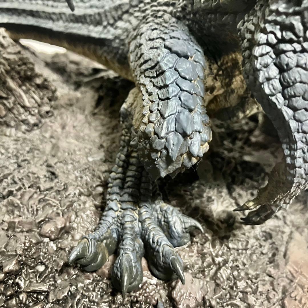 【極美品】黒龍ミラボレアス CFB クリエイターズモデル フィギュア