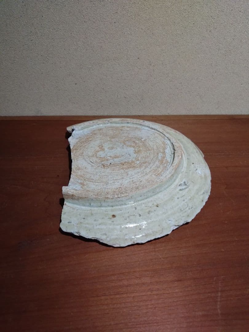 美濃陶片 黄瀬戸 菊花 織部釉流し紋 大皿 陶片 残欠 志野 織部