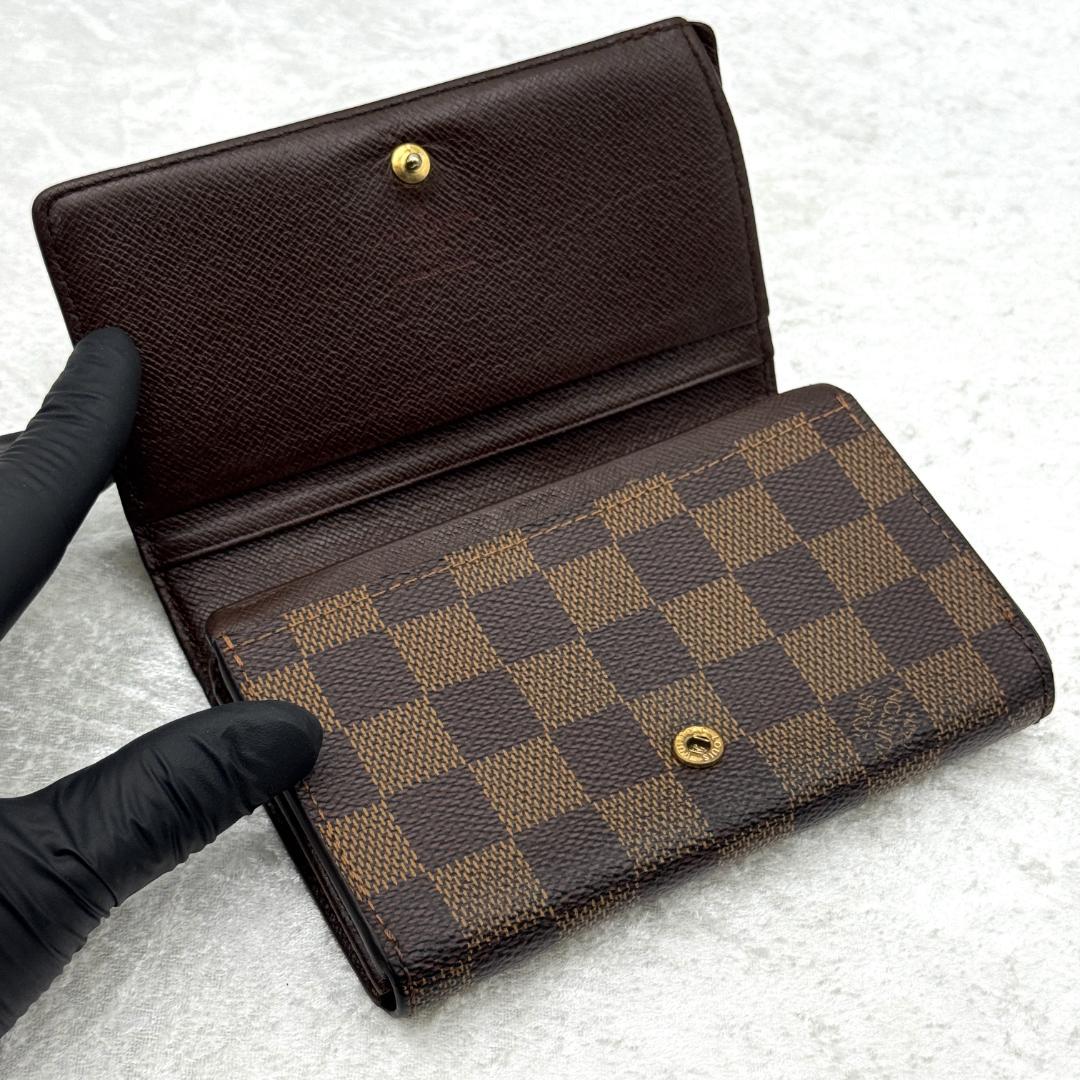 新型 ルイヴィトン ダミエ ポルトモネビエ トレゾール 折り財布 A433