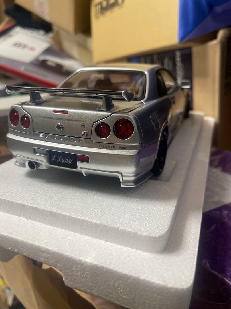 オートアート　GT-R Z-tune 1/18 ミニカー