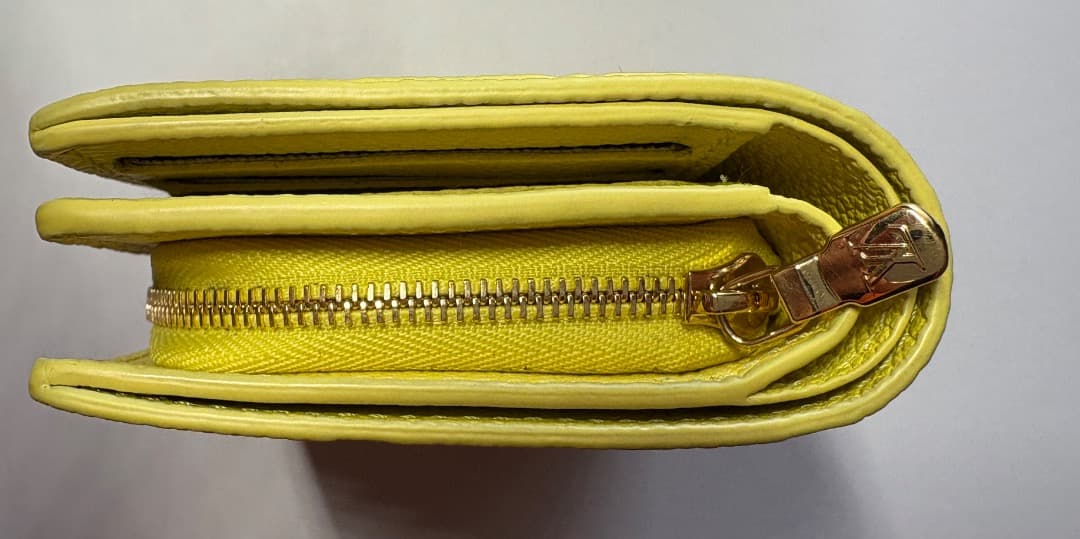 LOUIS VUITTON ポルトフォイユ クレア