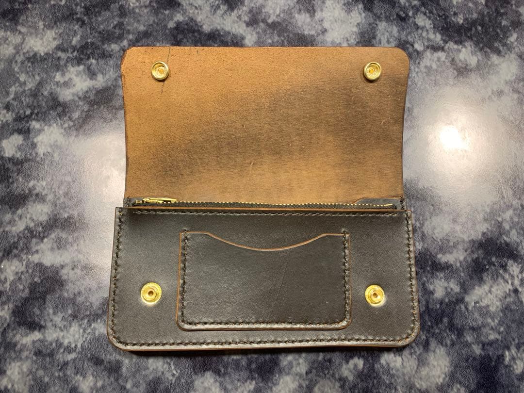トラッカーウォレット　新喜皮革茶芯ホースバット製　アウトレット品