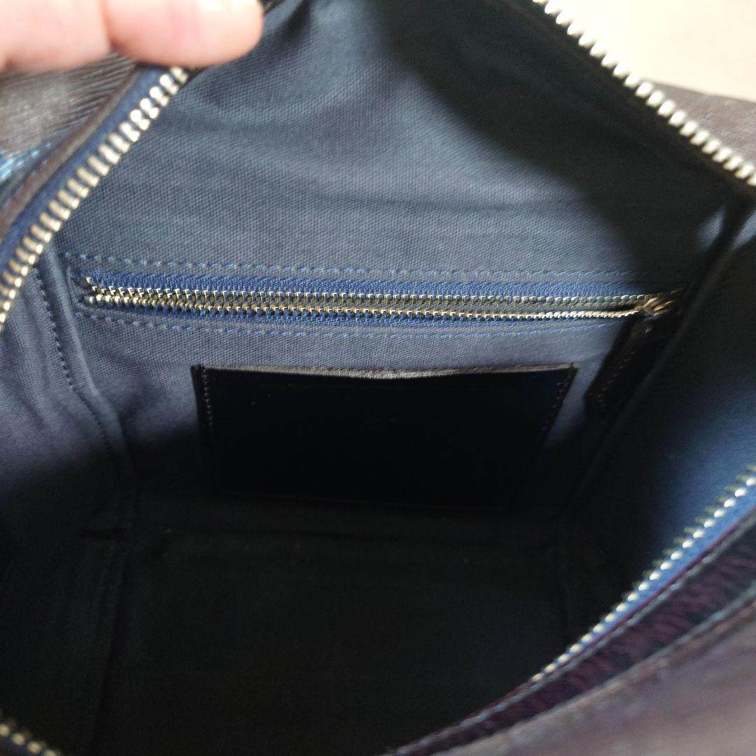 ヴィヴィアン・ウエストウッド　ショルダーバッグ