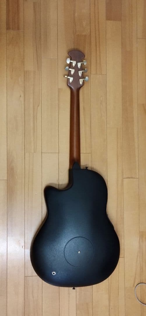 Ovation Celebrity CS288-4K ハードケース ストラップ付