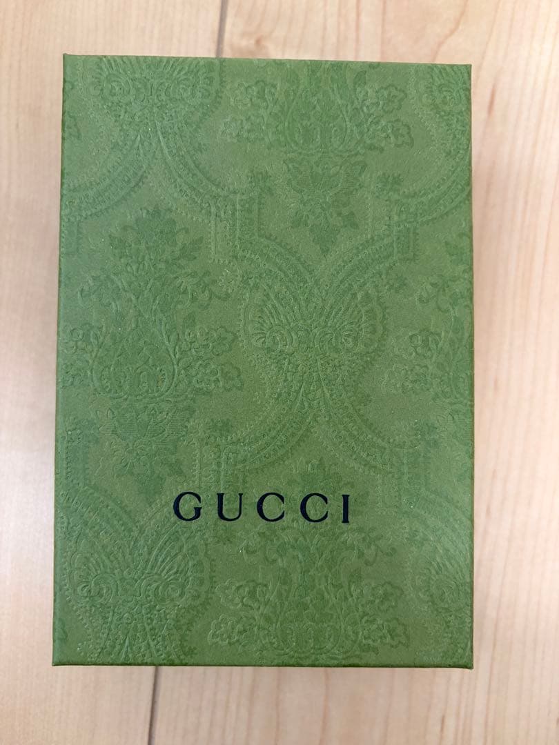 【美品】Gucci GGパターン 二つ折り財布