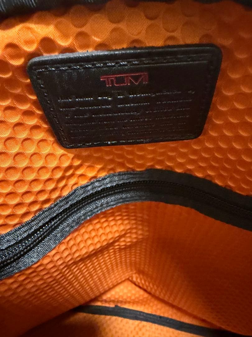 TUMI オリーブグリーン ビジネスバッグ