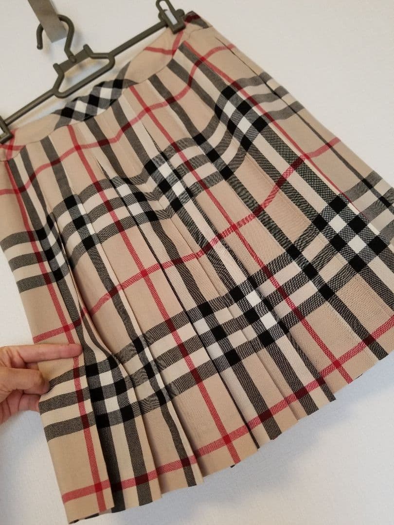 バーバリーキッズスカート 未使用近 美品 ベージュ ノバチェック160