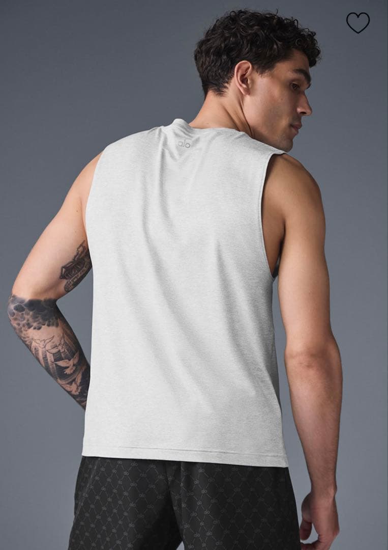 新品タグ付】alo yoga （アローヨガ）タンクトップ L