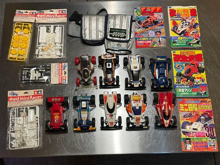 レトロ】懐かしの昭和ミニ四駆セット 歴代ミニ四駆マシンを振り返る - 四