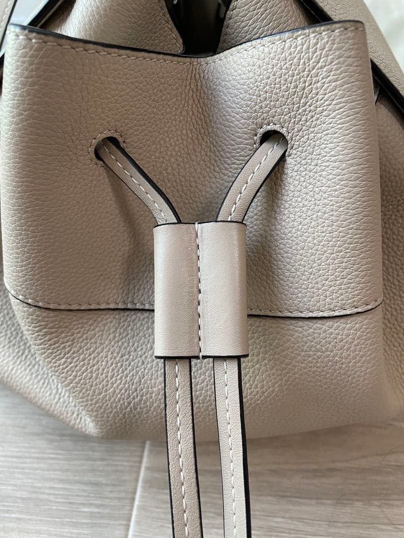 【期間限定値下げ中】LOEWEハンモックDWミディアムバッグ Light Oat