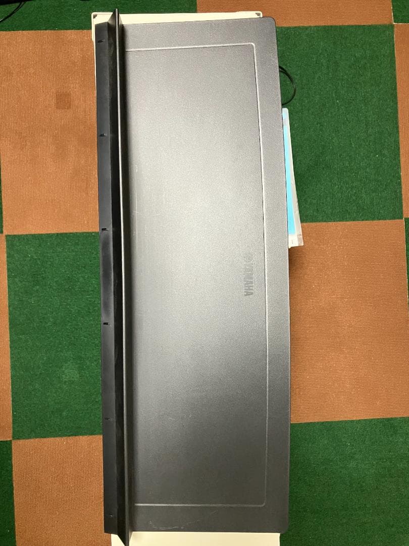 YAMAHA電子ピアノ P-121B 73鍵 2021年製 (右端の鍵盤が故障)