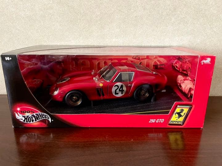 価格変更 1/18 ホットウィール フェラーリ250GTO ウェザリング仕様