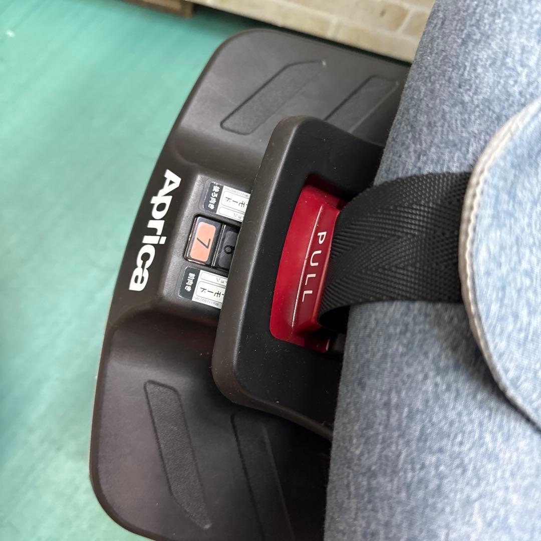 アップリカ　チャイルドシート クルリラ　isofix 回転式