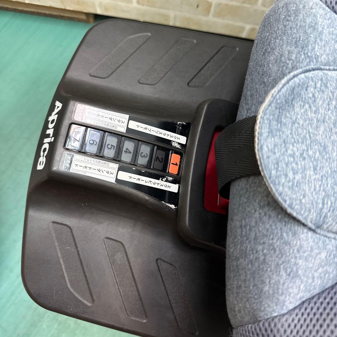 アップリカ　チャイルドシート クルリラ　isofix 回転式