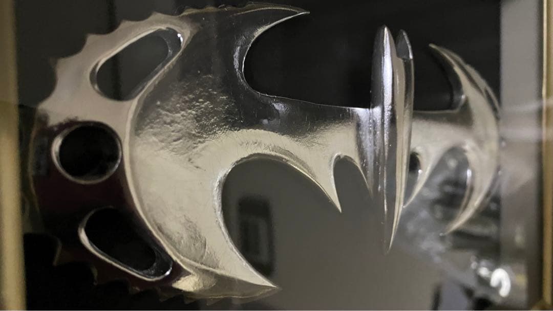 貴重激レア、世界限定 バッドマンロビン/映画で使用、世界18個NO4 証明書