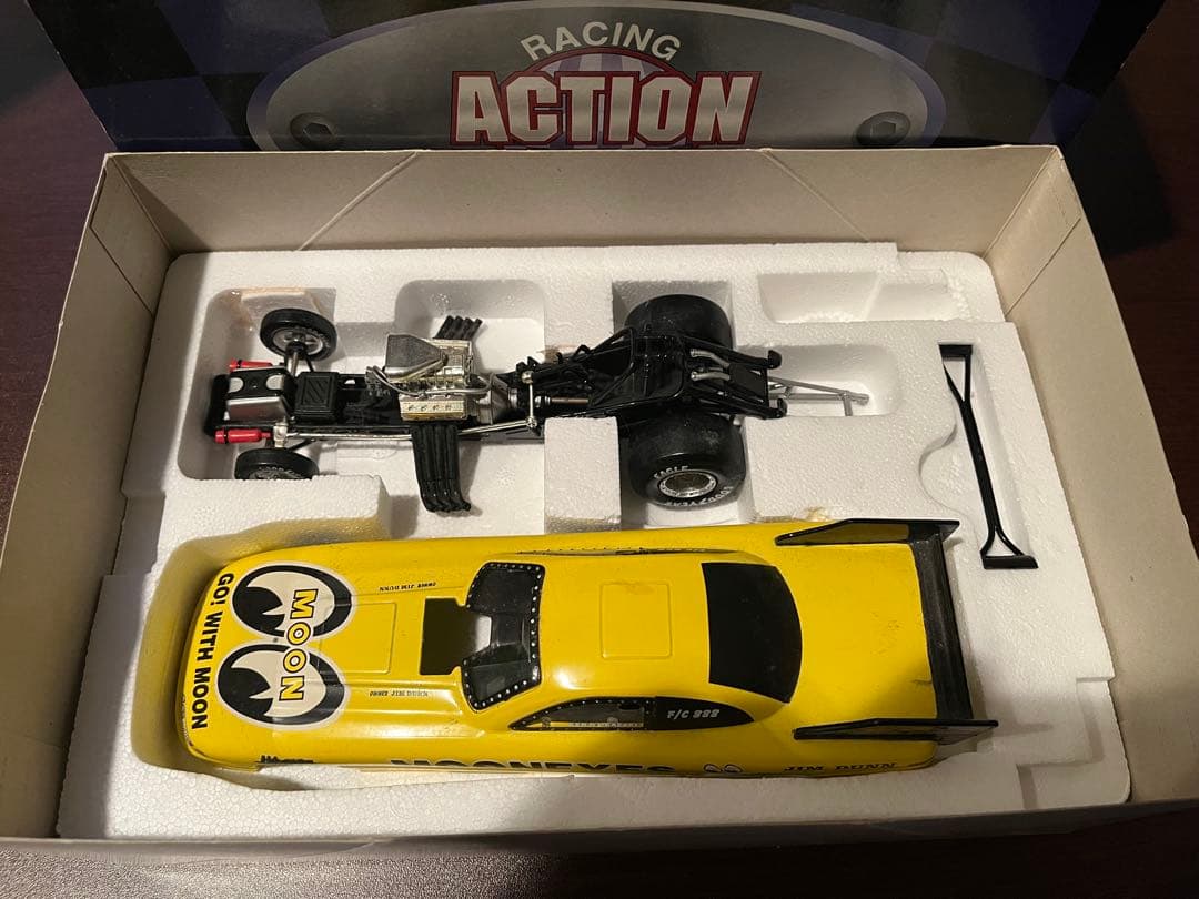 MOONEYES ムーンアイズ　ファニーカー ACTION ミニカー 箱あり