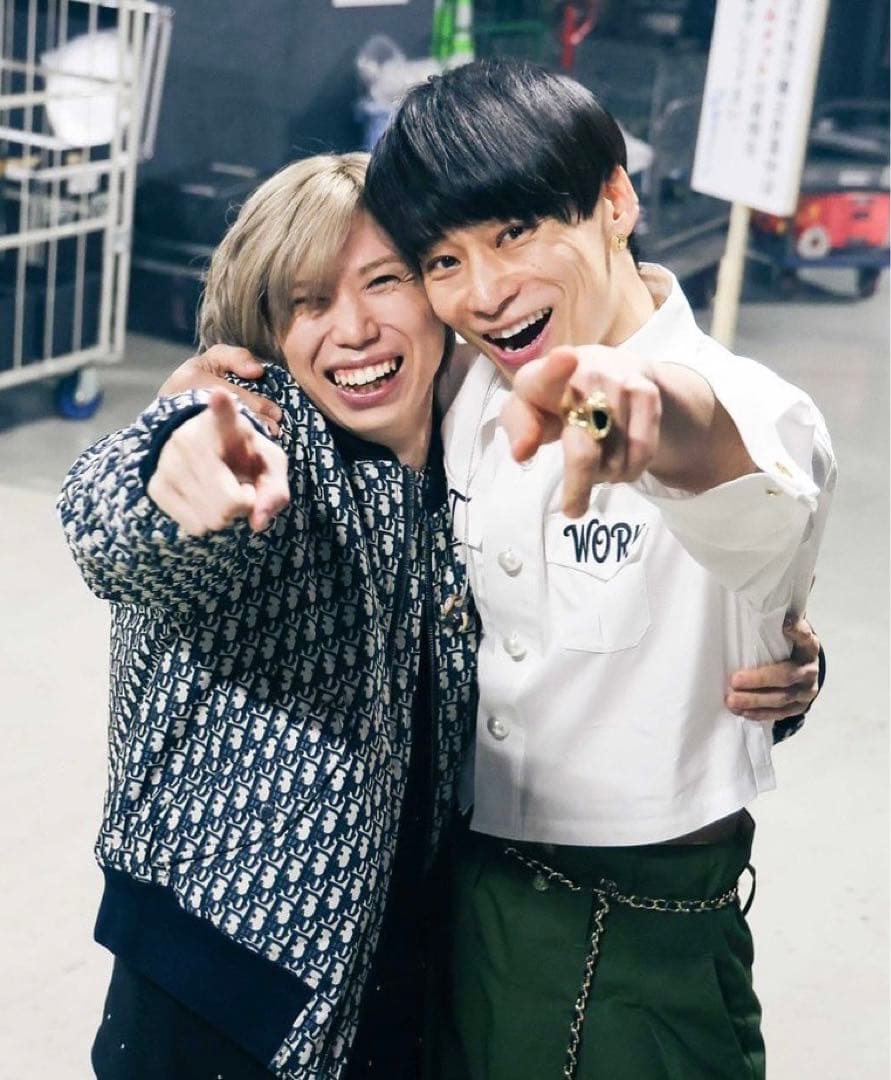 BECOME TREE TAKUYA∞ 長袖 白 - メルカリ