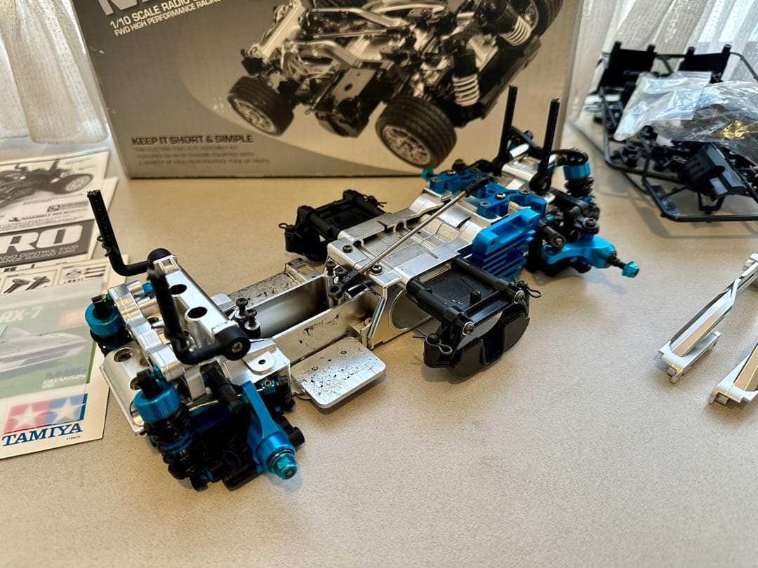 タミヤ　M05 S SPEC 1/10シャーシキット　オプション多数装置！
