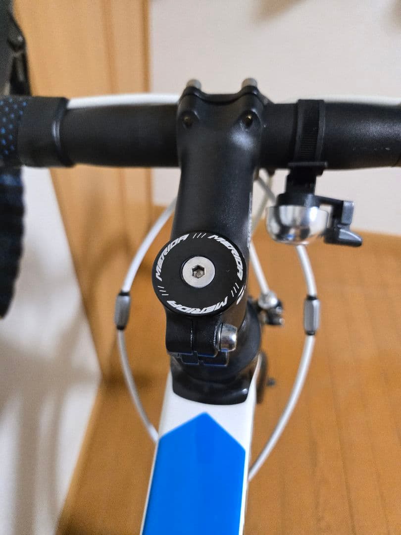 MERIDA REACTO 400 ロードバイク ブラック/ホワイト/ブルー