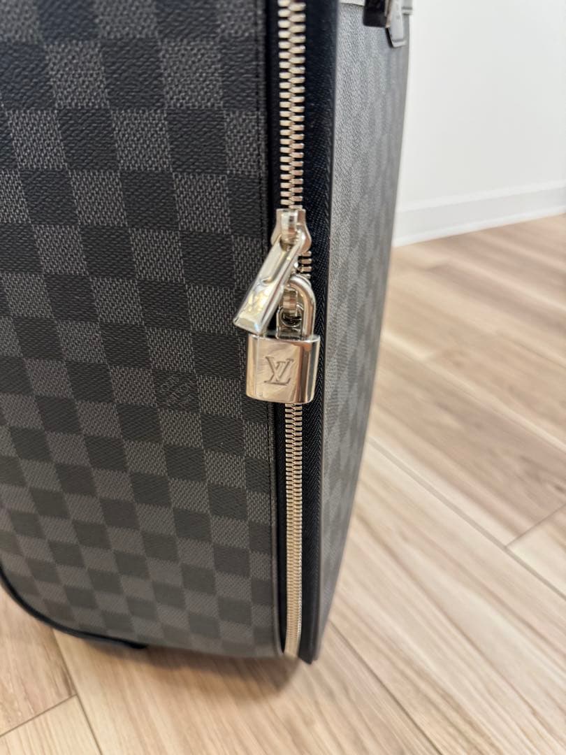 ルイヴィトン】ぺガス45 タイガ スーツケース 皮革 黒 機内持ち込み