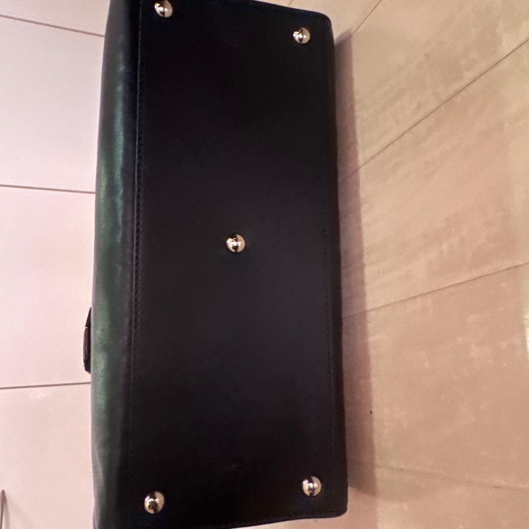 FENDI黒のレザートートバッグ