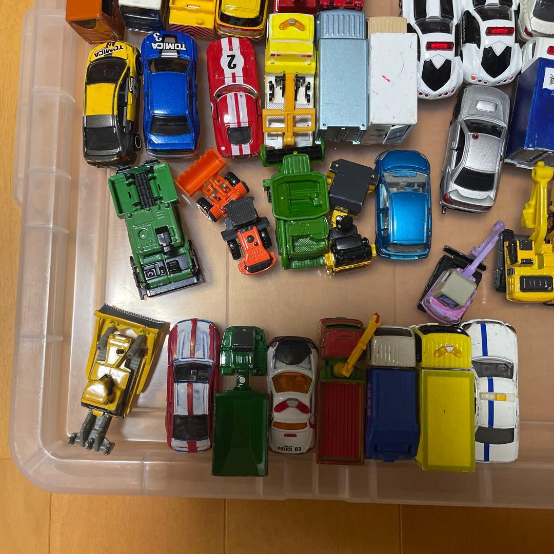 トミカまとめ売り　66台