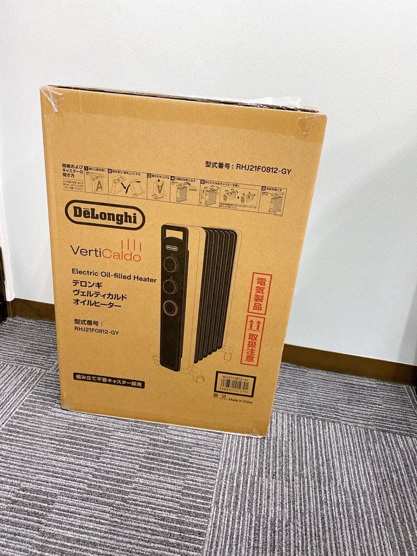 $【新品未開封】DeLonghi VertiCaldo オイルヒーター DeLonghi VertiCaldo オイルヒーター