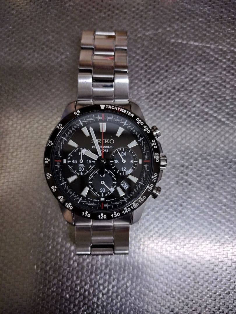 SEIKO クロノグラフ 腕時計ブラックダイヤル　１０気圧防水