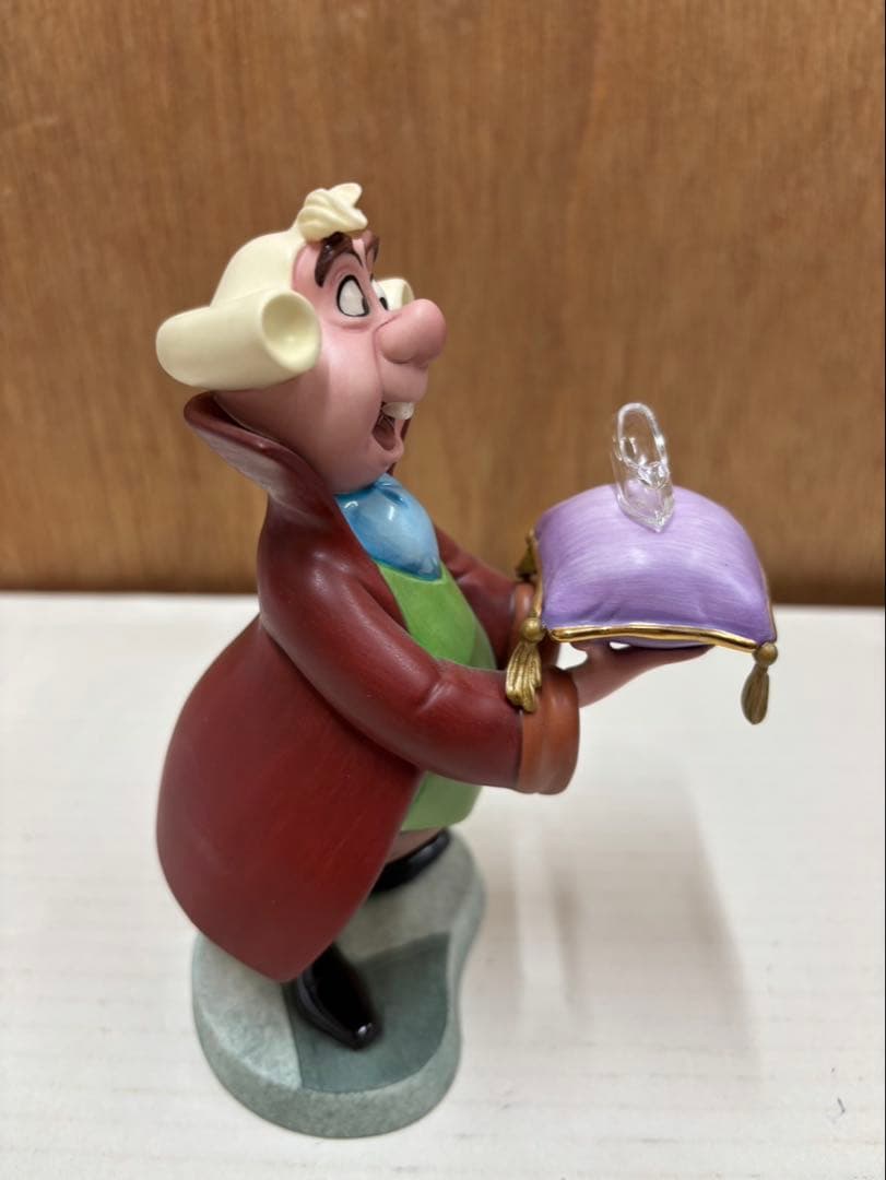 ディズニーwDCC フットマン