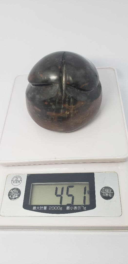 珍宝 石工 男 根 女 陰 天然石で作られた顔のついた男根