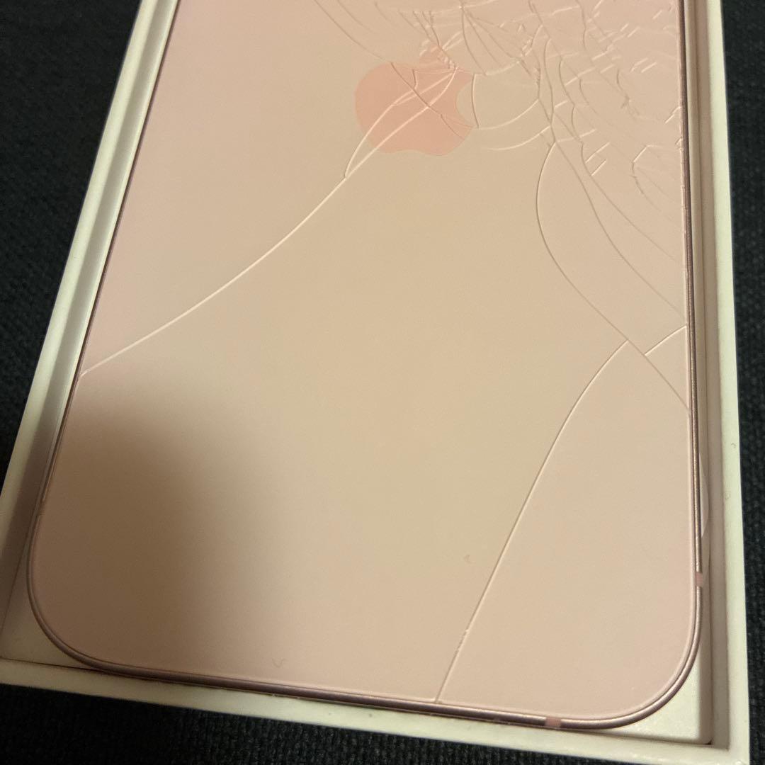 iPhone15ピンク256GB(背面割れジャンク)
