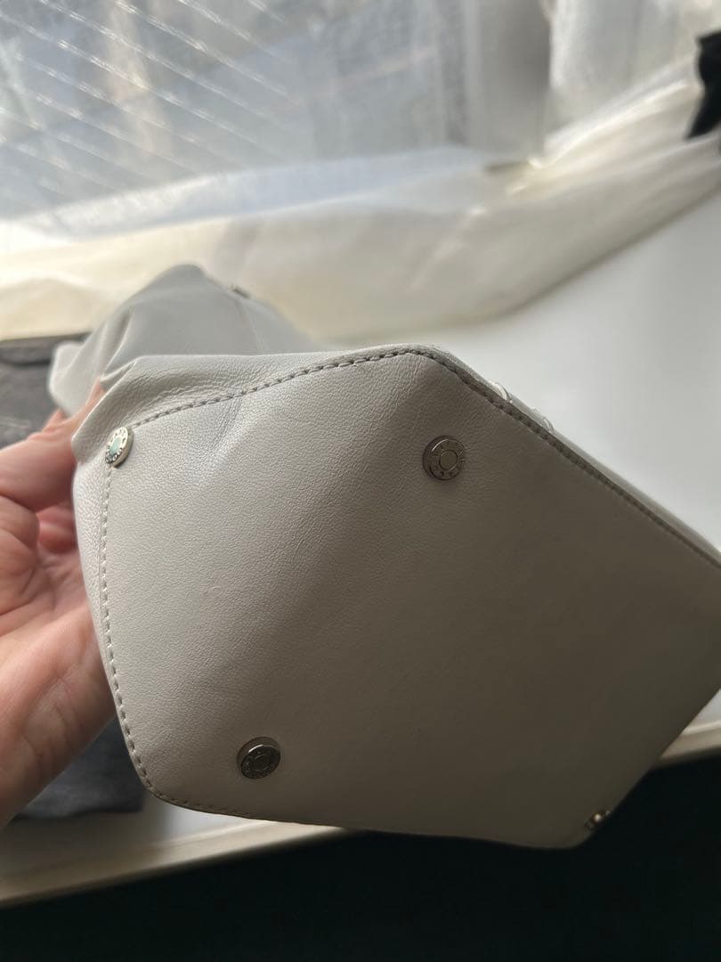 バッグ Tiffany leather hand bag reversible