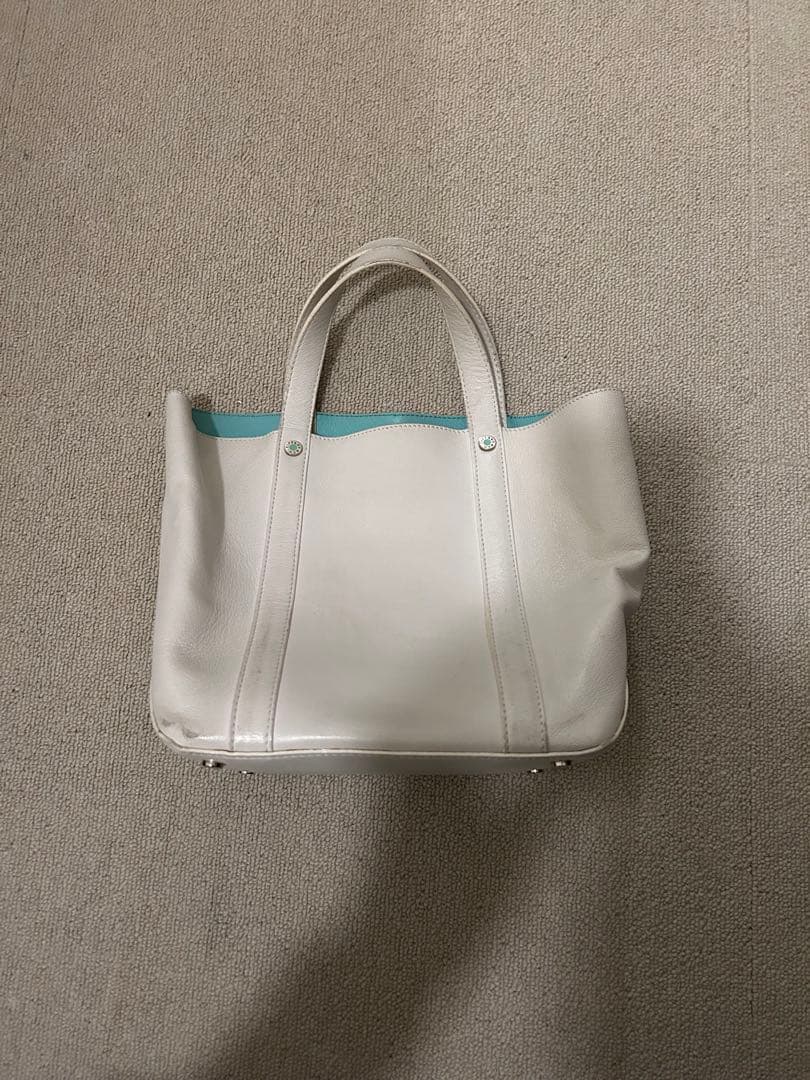 バッグ Tiffany leather hand bag reversible