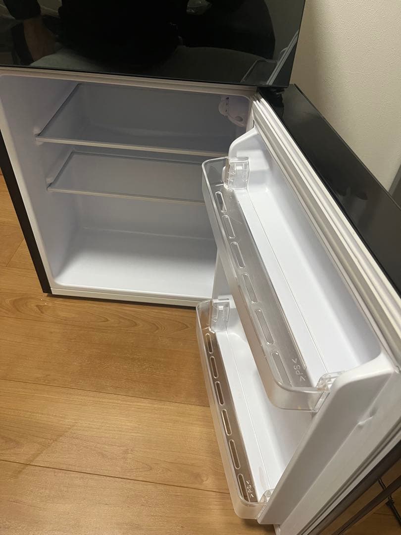 アイリスプラザ 冷凍冷蔵庫 81L ブラック PRC-B082DM-B 送料無料