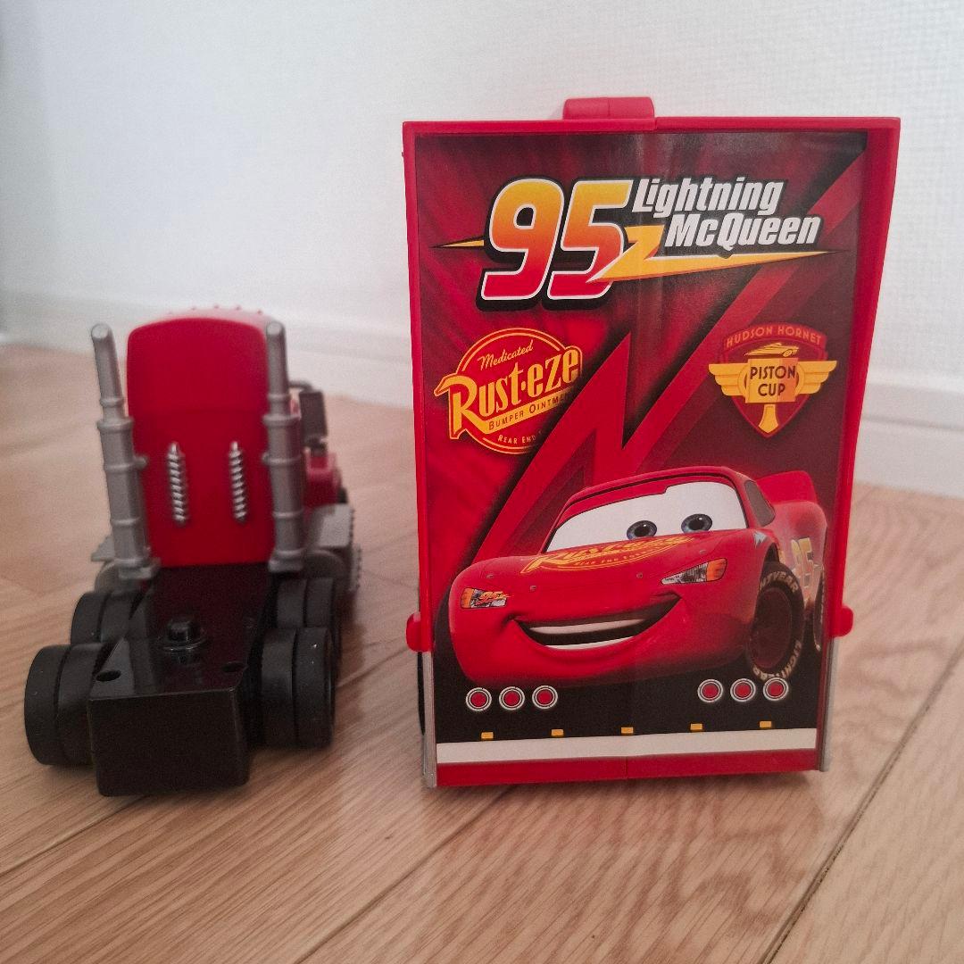 カーズトミカ たくさんのせよう！大きなマック