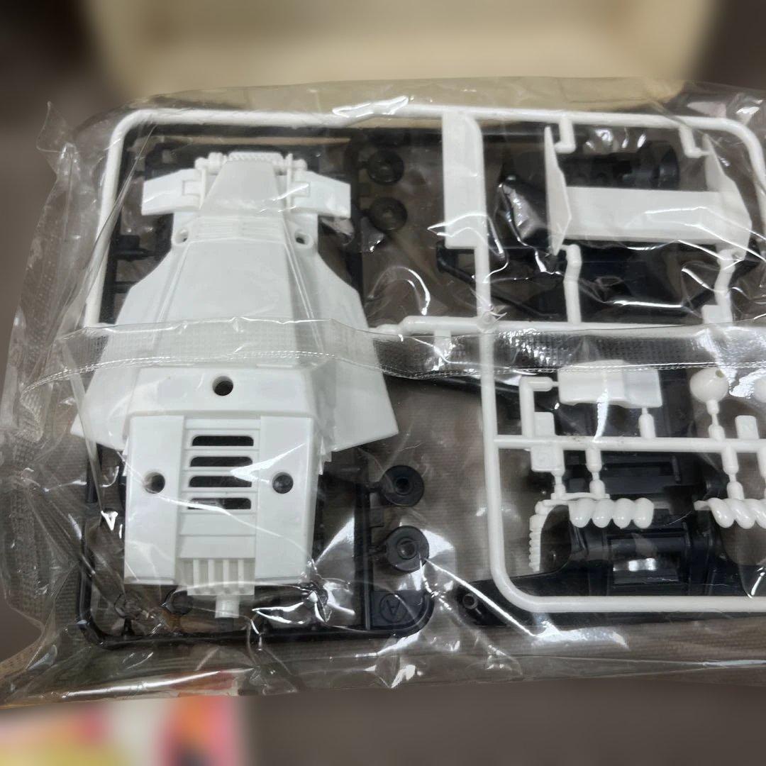 ミニ四駆 ダッシュ1号 皇帝(エンペラー) タイプ3 身組立