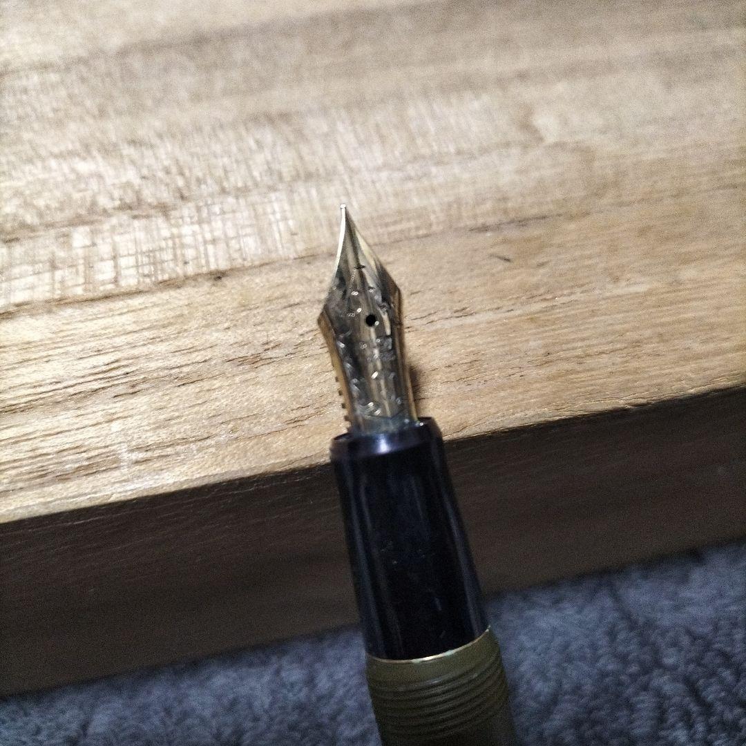 14K PILOT オリーブグリーン 万年筆 金属製