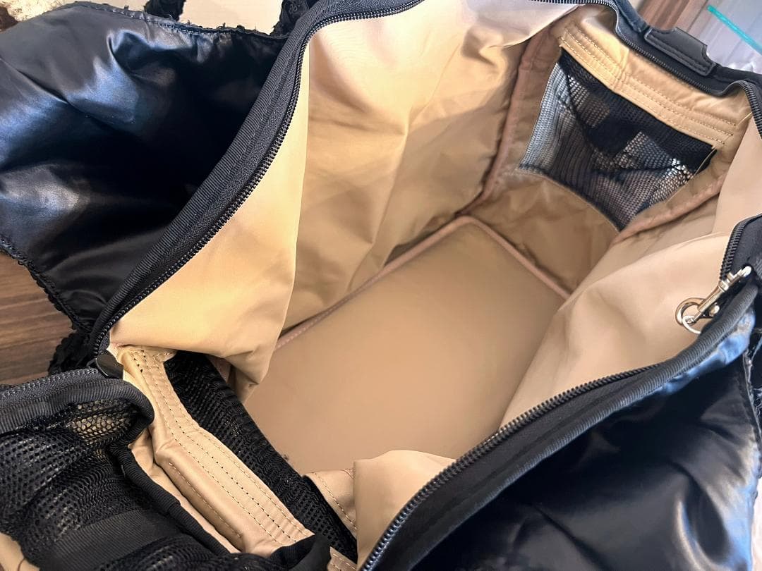 リュクスバーディ コードレースファセットキャリーM / 犬用キャリー