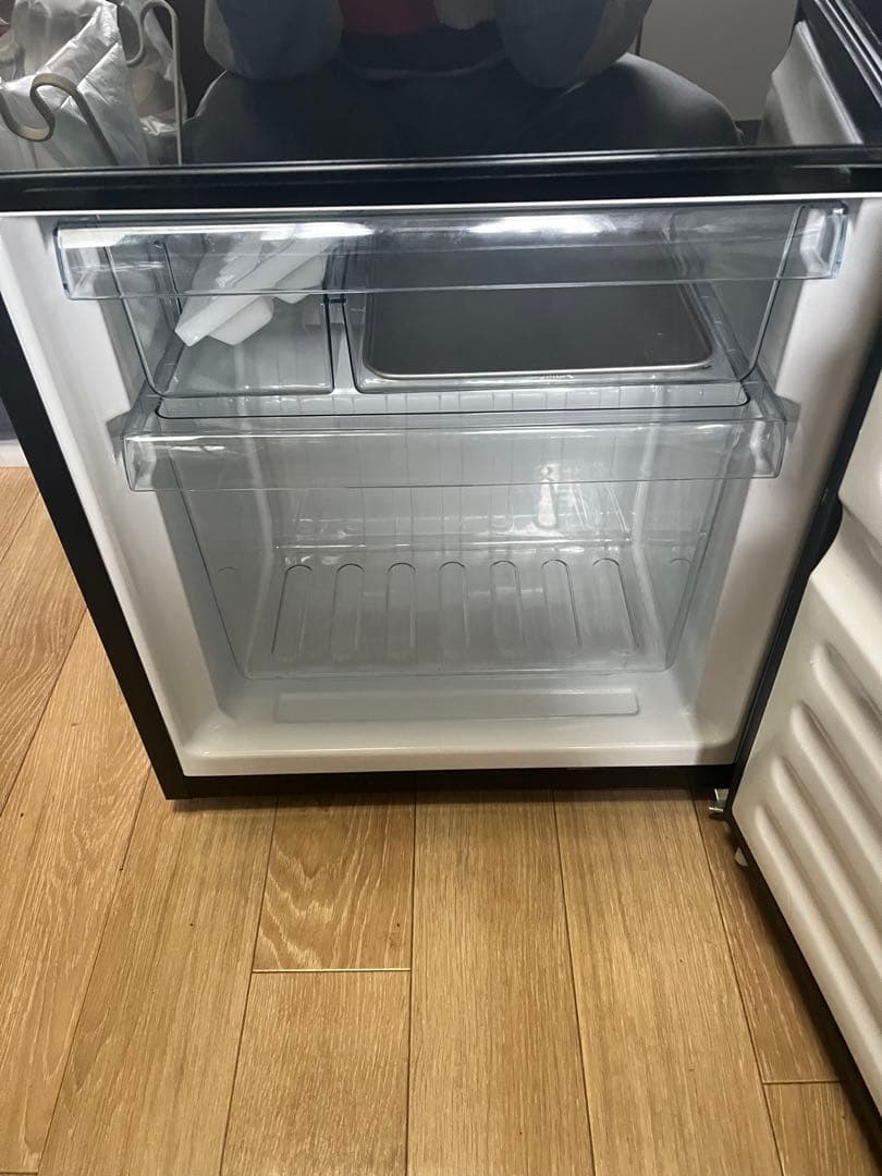 ブラック冷凍冷蔵庫　直立型 2段棚