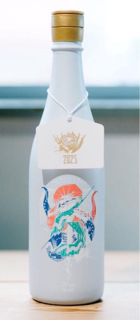 新政No.6 2025 ニューイヤーボトル特別デザイン 日本酒