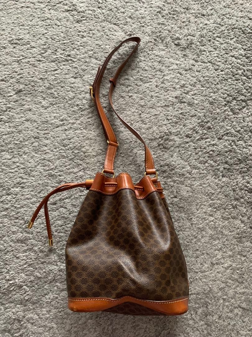 タニベン 様CELINE マカダム ショルダーバッグ 巾着 セリーヌ トリンオフ