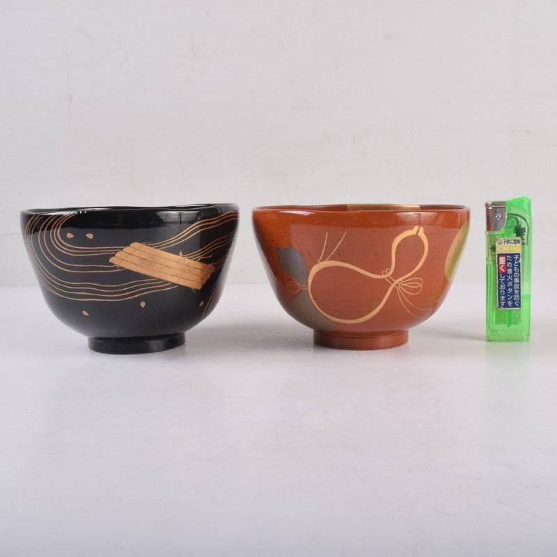 茶道具　春斎銘　陶蒔絵　黒塗　朱塗　波筏瓢箪蒔絵　茶碗　一対　V　8409