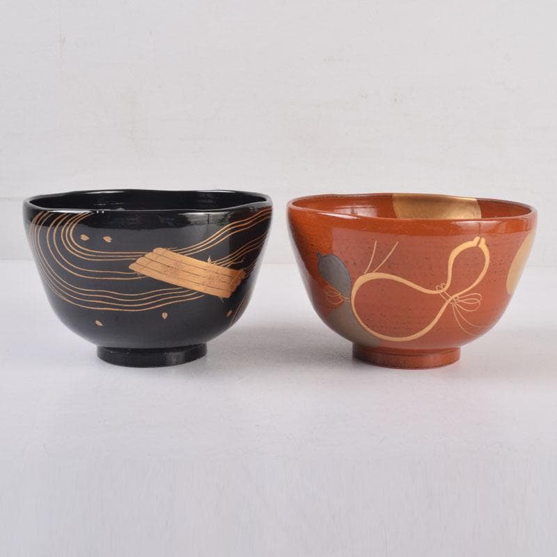 茶道具　春斎銘　陶蒔絵　黒塗　朱塗　波筏瓢箪蒔絵　茶碗　一対　V　8409