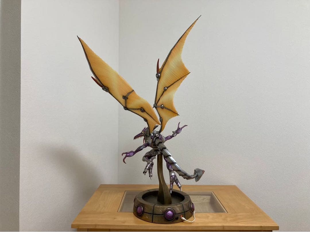 メトロイド メタリドリー ファースト4フィギュア - メルカリ