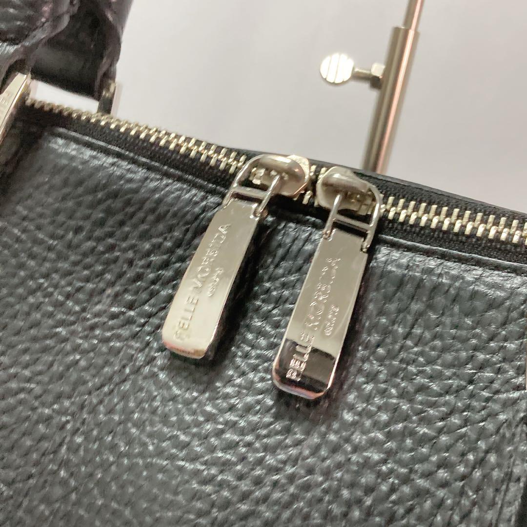 【美品】ペッレモルビダ Maiden Voyage ブガッティ ブリーフケース