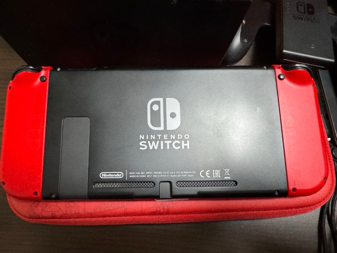 Nintendo Switchレッド 本体