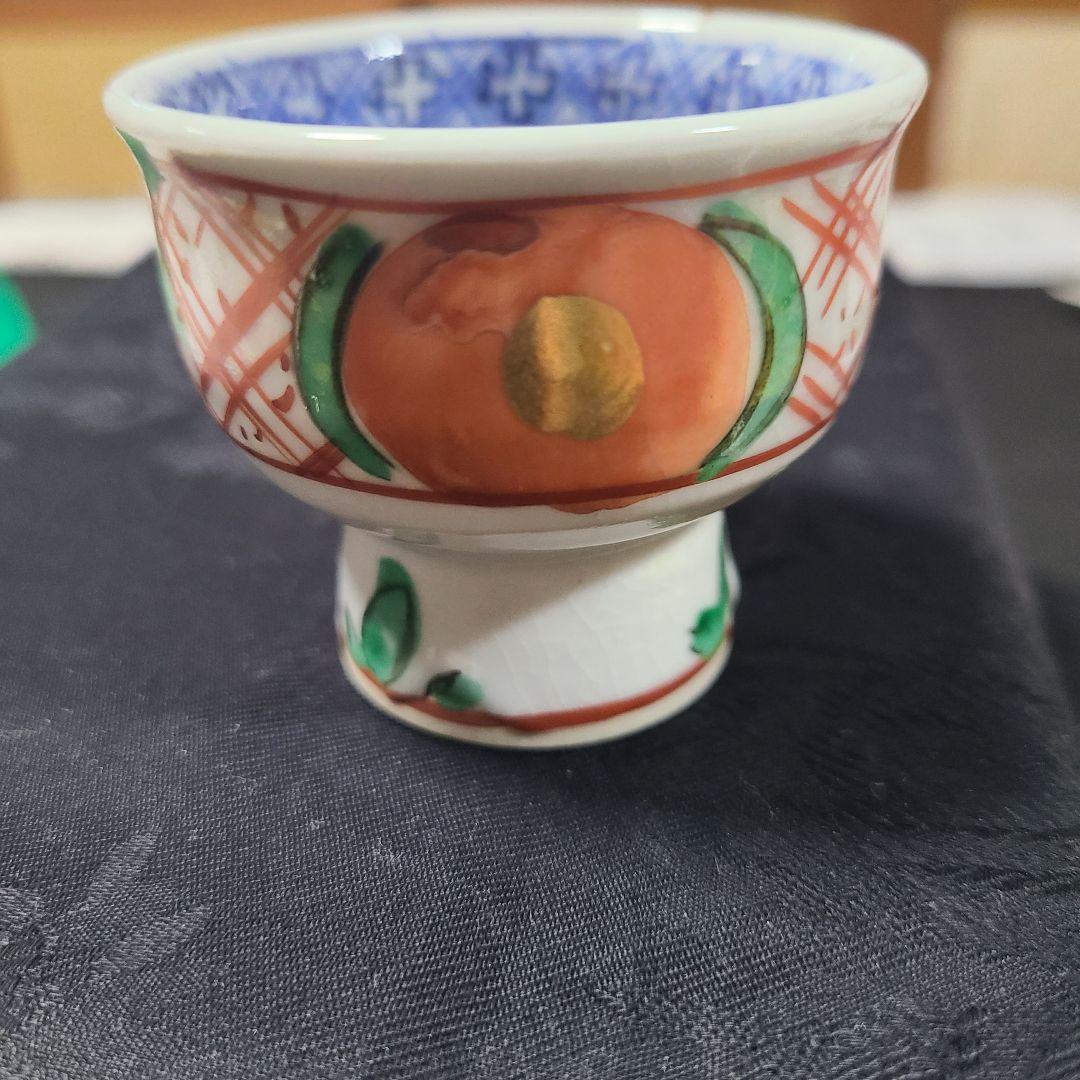 須田菁華九谷焼呉須玉赤絵馬上盃共箱入り 須田菁華九谷焼呉須赤絵 花文馬上盃共箱入り 須田菁華九谷焼呉須赤絵