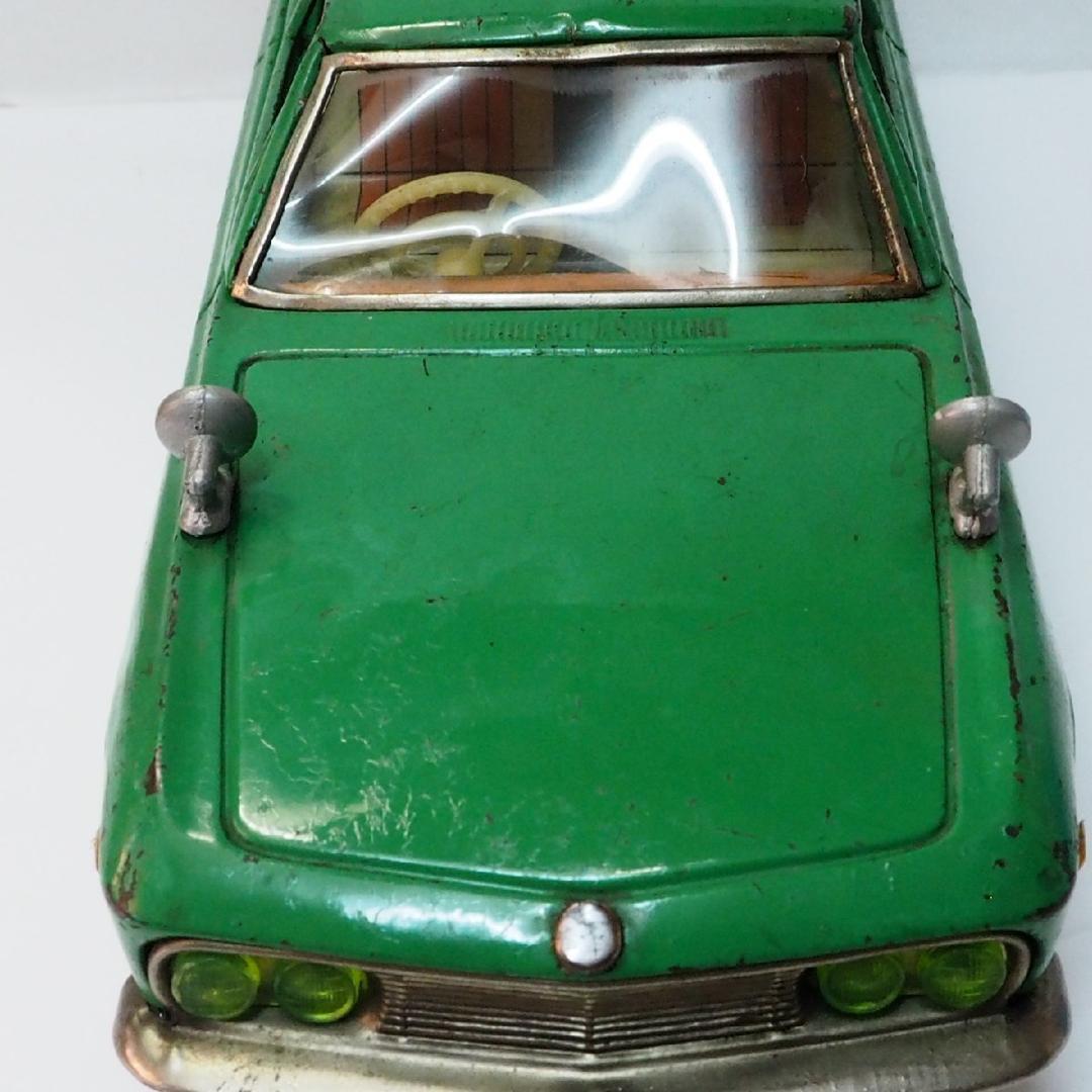 イチコー【初代 日産シルビア黄緑 フリクション無 改造有】ブリキ製ミニカー 箱無