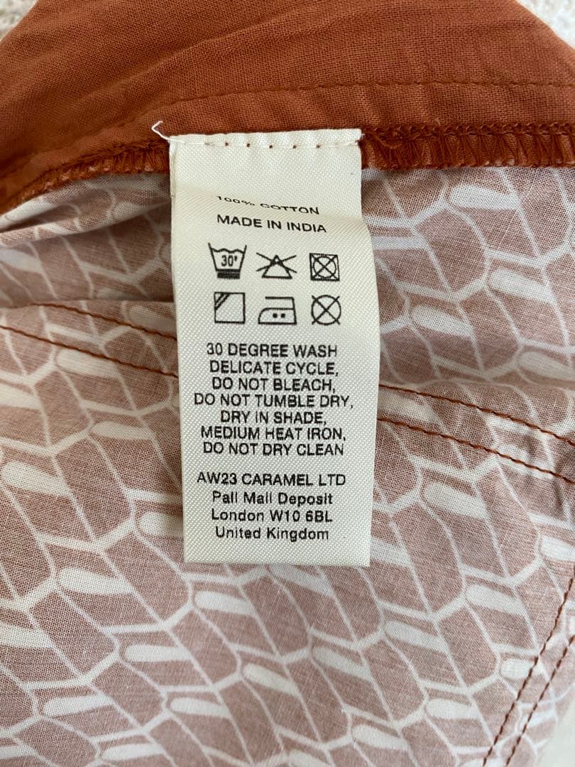caramel ジオプリント柄トラウザーパンツ